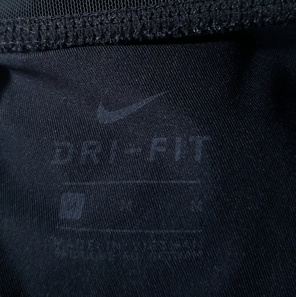 Nike Air Swoosh Leggings W/ Pocket Tights Black Zipper back pocket Size Medium - Picture 6 of 11